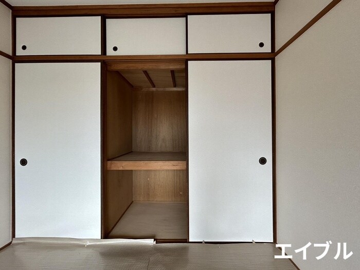 物件内観写真15　(収納)