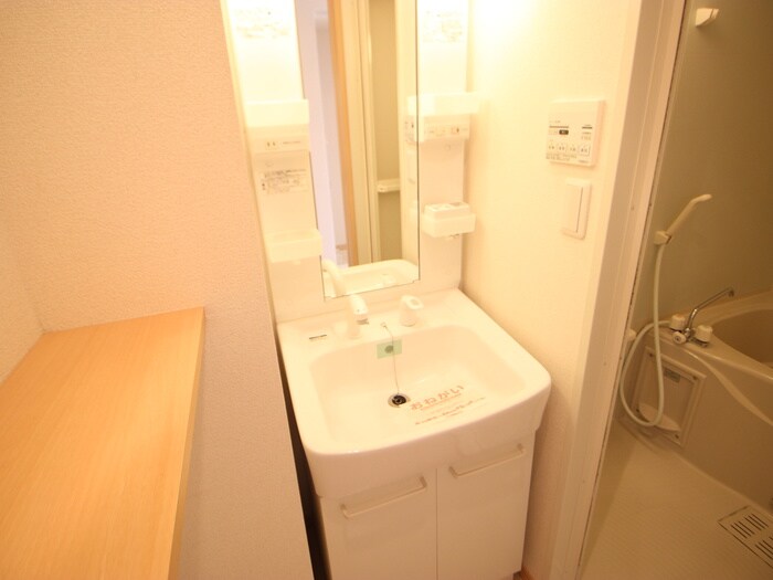 物件内観写真12　(洗面)