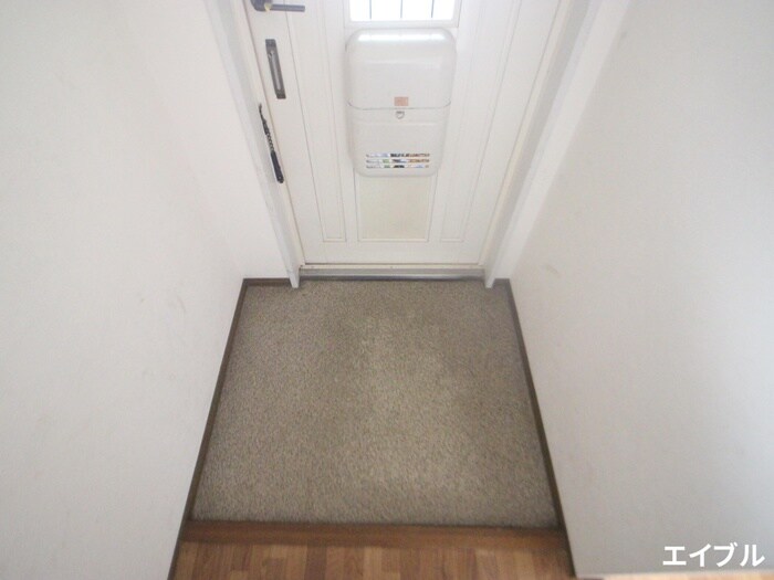 物件内観写真17　(玄関)