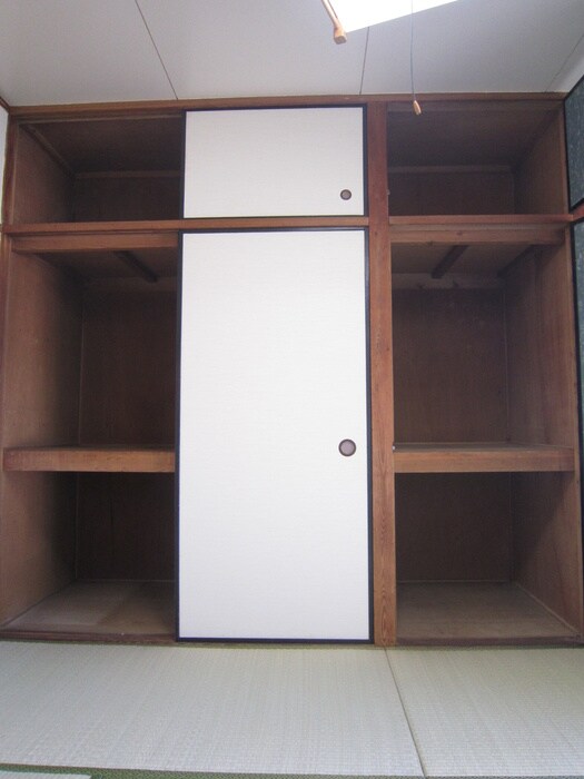 物件内観写真10　(収納)