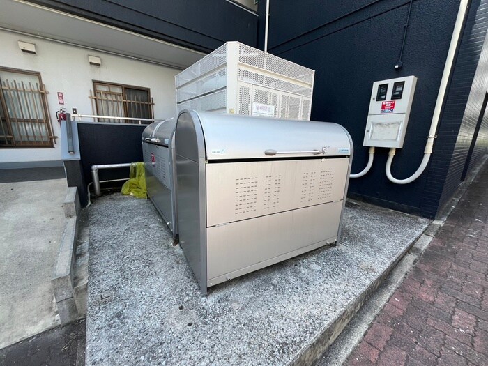 物件外観写真4　(建物設備)