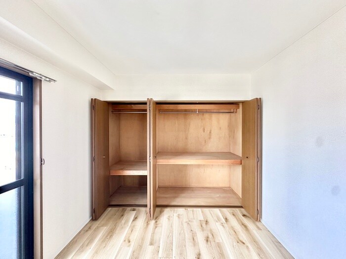 物件内観写真15　(収納)