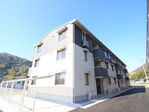カーサあき亀山Ｂ棟外観写真
