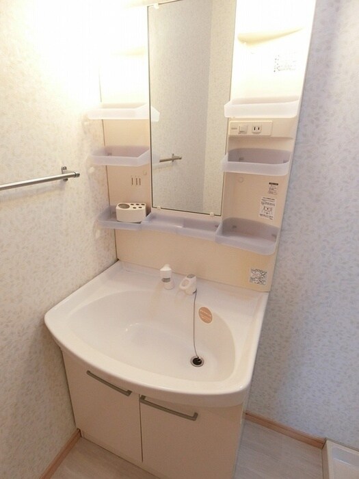 物件内観写真11　(洗面)