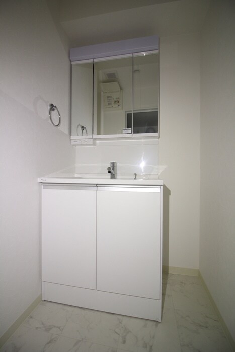 物件内観写真15　(洗面)