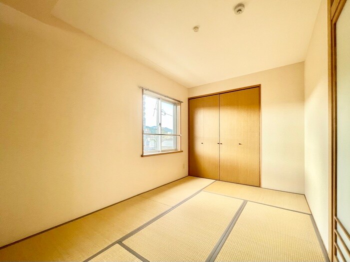 物件内観写真8　(居室)