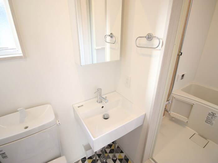 物件内観写真14　(洗面)