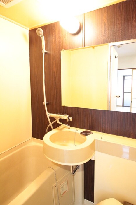 物件内観写真11　(洗面)