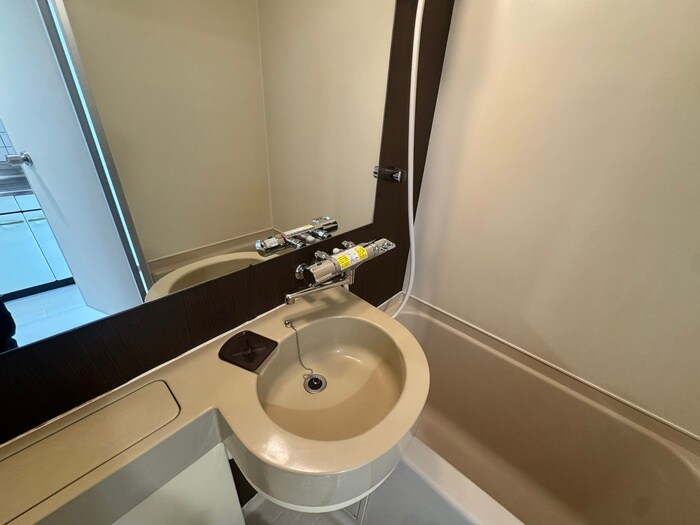 物件内観写真11　(洗面)