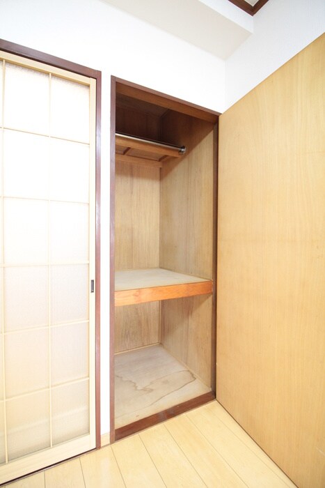 物件内観写真13　(収納)