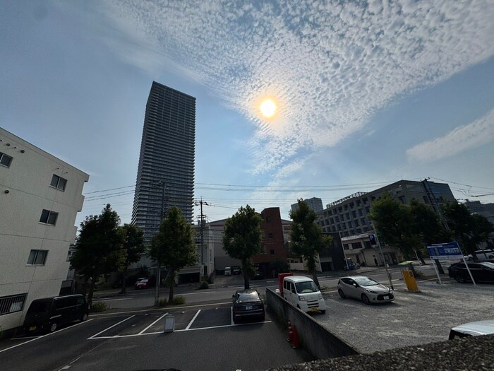 物件内観写真16　(室内からの展望)