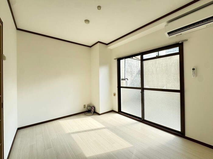 物件内観写真18　(居室)
