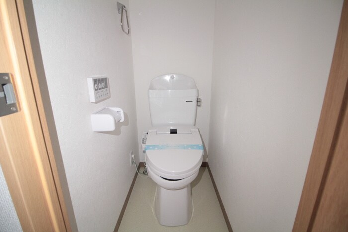 物件内観写真11　(トイレ)