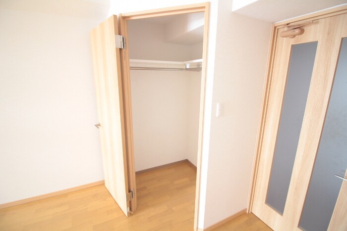 物件内観写真12　(収納)