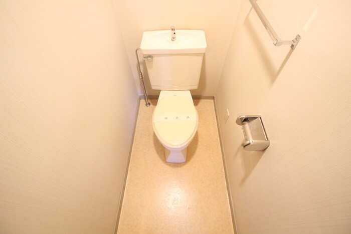 物件内観写真10　(トイレ)