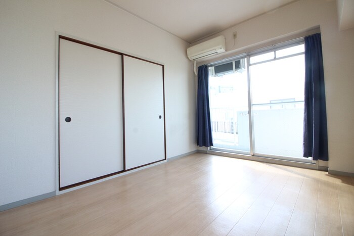 物件内観写真18　(居室)