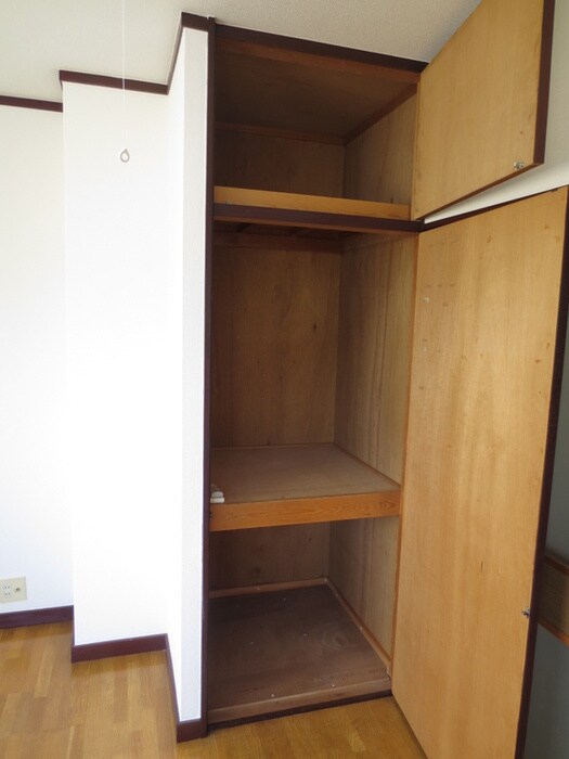 物件内観写真12　(収納)