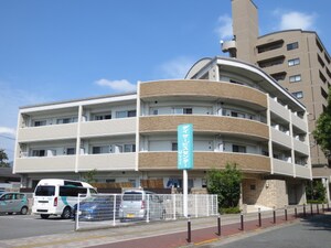 ファミールアビタシオン外観写真