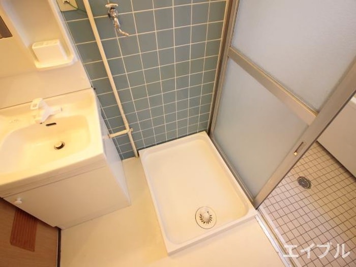 物件内観写真12　(洗濯機置場)