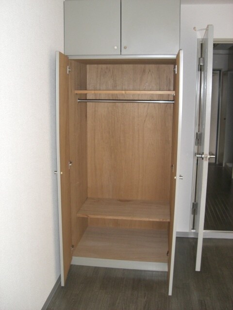 物件内観写真5　(収納)