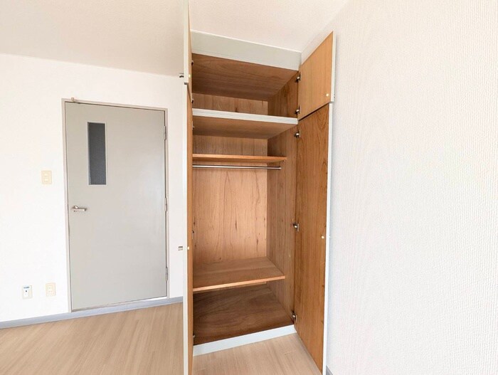 物件内観写真13　(収納)