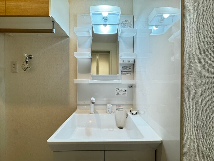 物件内観写真11　(洗面)