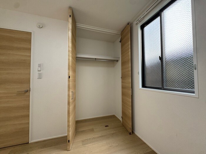 物件内観写真13　(収納)