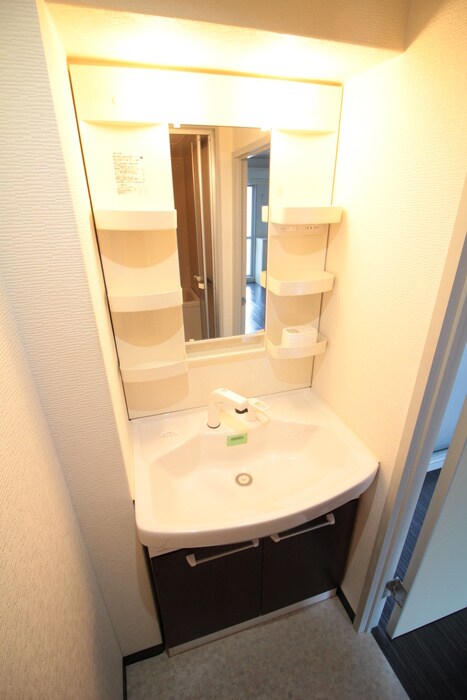 物件内観写真7　(洗面)