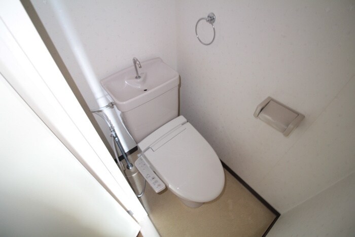 物件内観写真11　(トイレ)