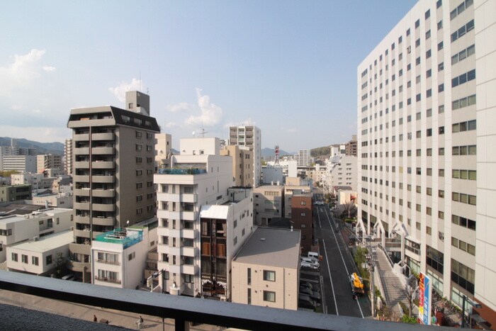 物件内観写真16　(室内からの展望)