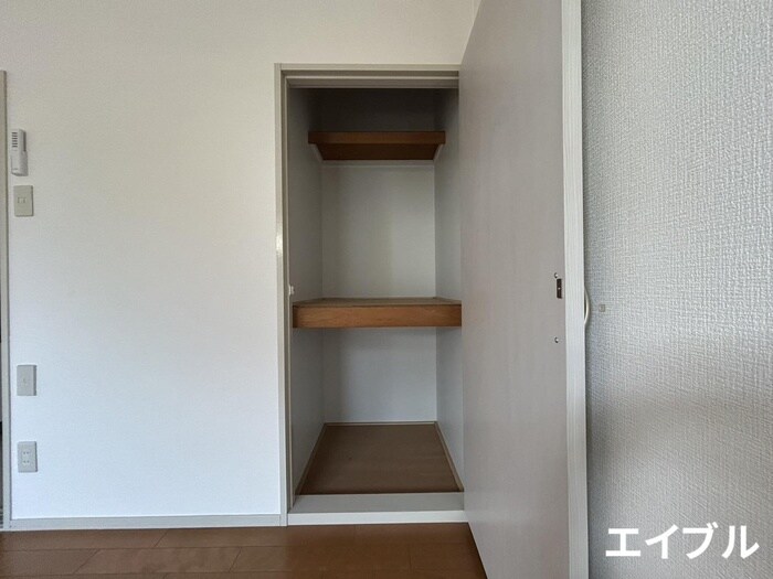 物件内観写真15　(収納)