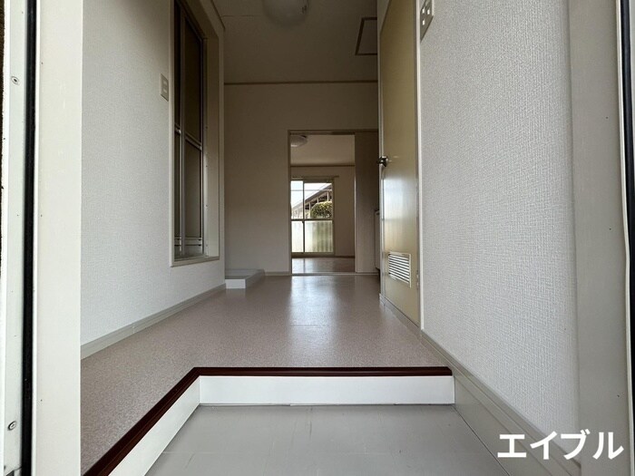 物件内観写真19　(玄関)