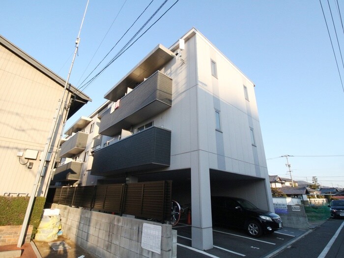 物件外観写真6　(外観写真)