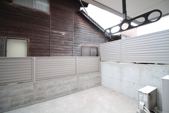 物件内観写真15　(室内からの展望)