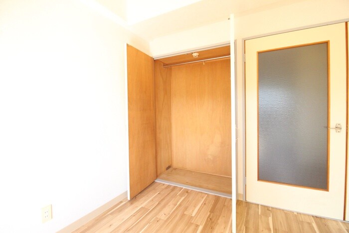 物件内観写真12　(収納)