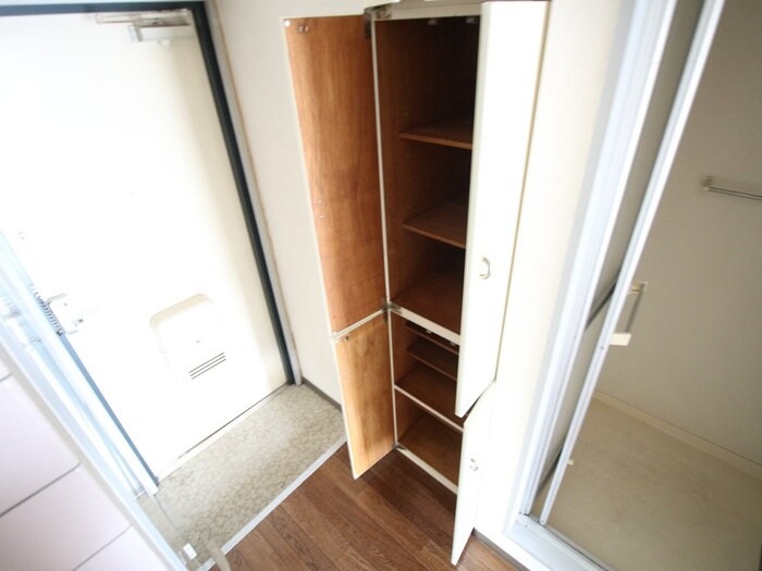 物件内観写真12　(靴箱)