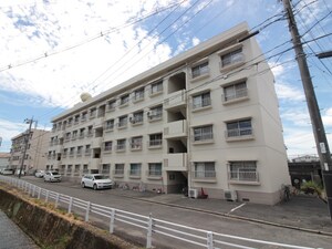 城元マンション外観写真