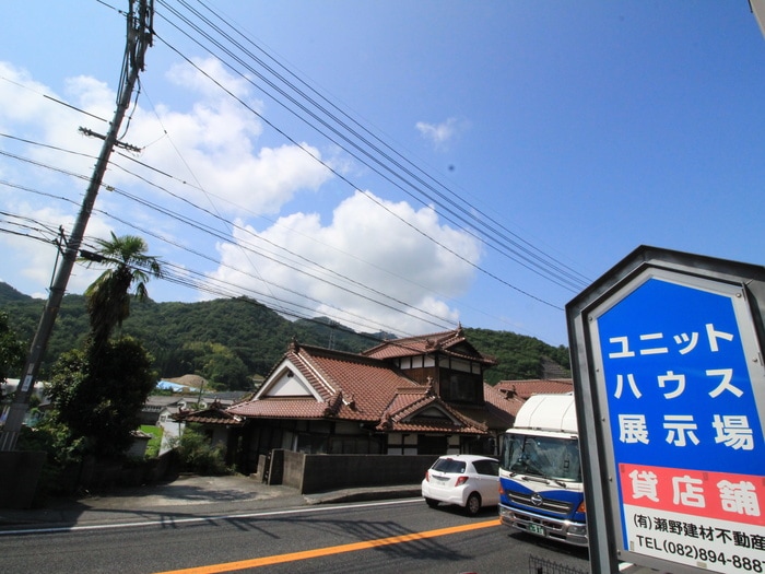 物件内観写真16　(室内からの展望)