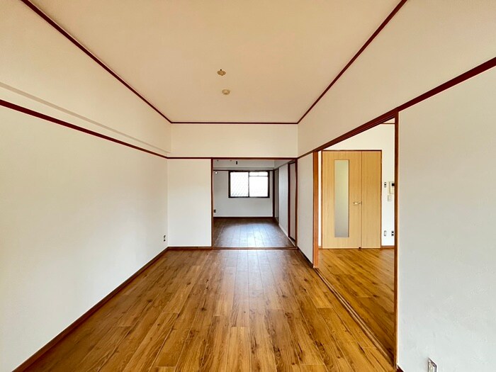 物件内観写真8　(居室)