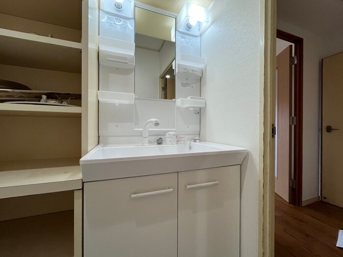 物件内観写真15　(洗面)