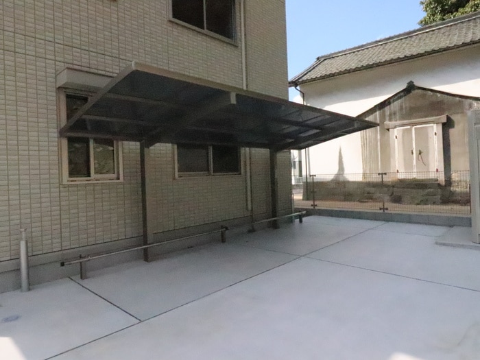 物件外観写真6　(駐輪場)