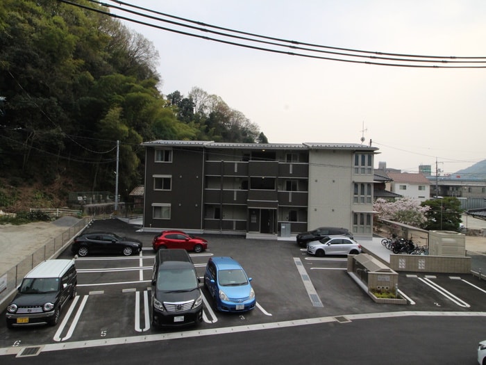 物件内観写真16　(室内からの展望)