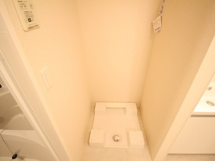 物件内観写真20　(洗濯機置場)