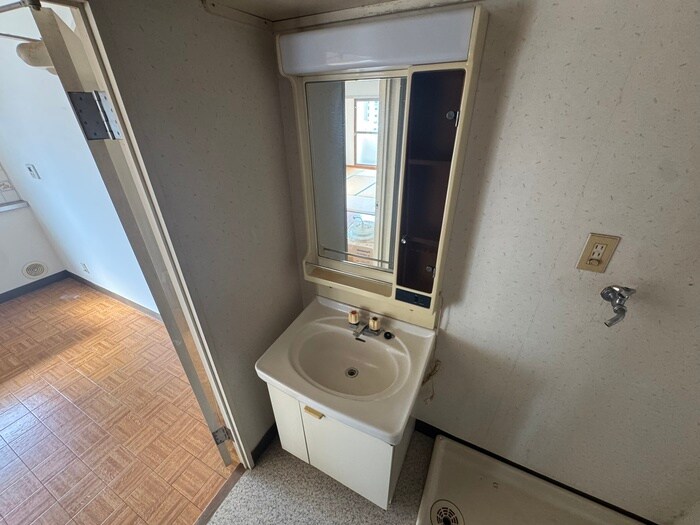 物件内観写真11　(洗面)