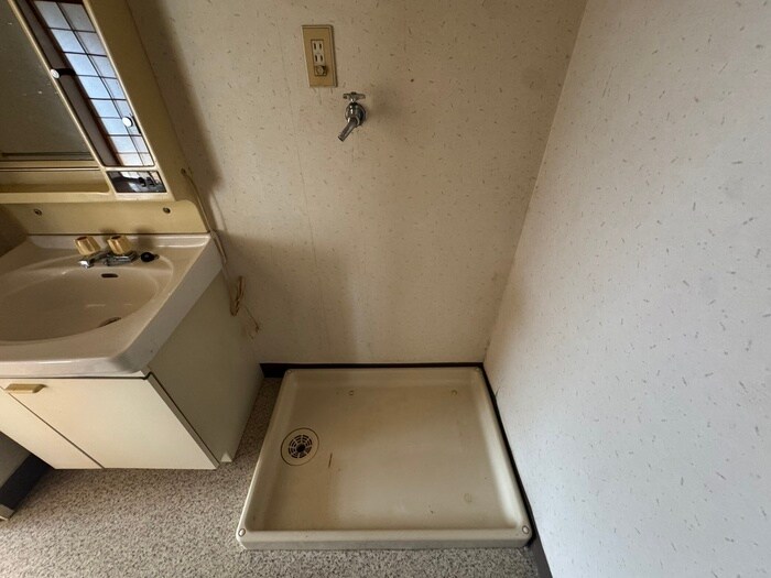 物件内観写真22　(洗濯機置場)