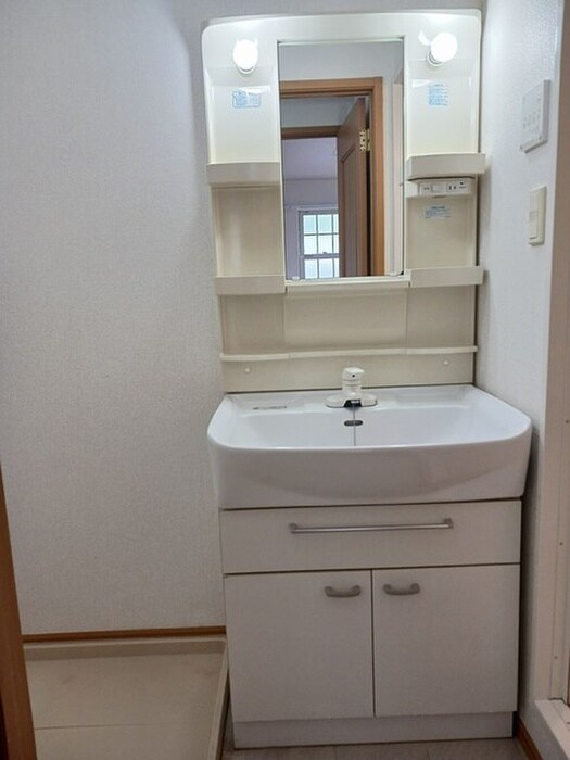 物件内観写真11　(洗面)