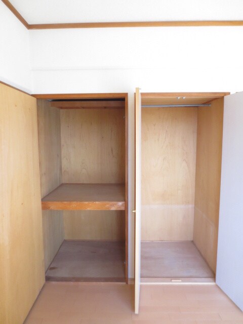 物件内観写真11　(収納)