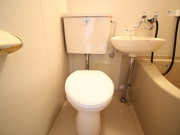 物件内観写真15　(トイレ)