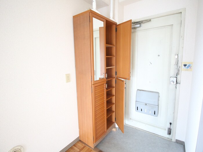 物件内観写真13　(靴箱)