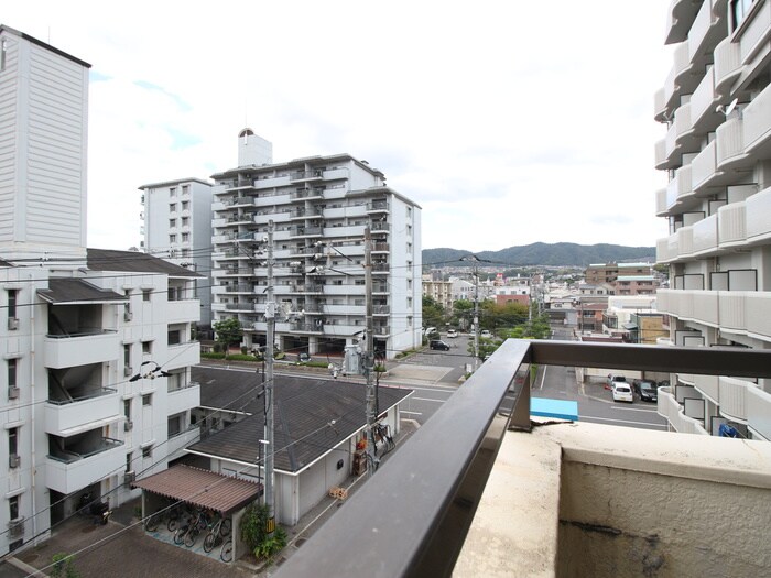 物件内観写真14　(室内からの展望)